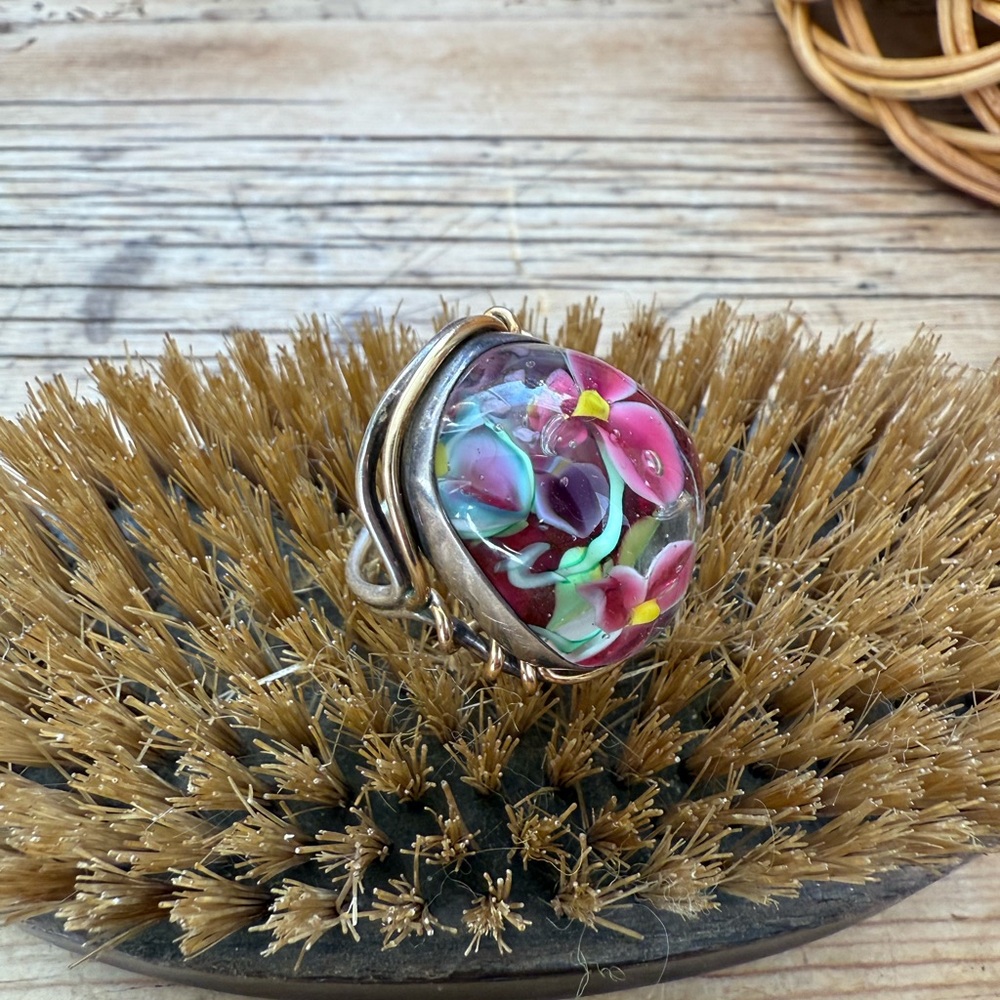 🌈HOST PICK🌈NWOT Artisan Lampwork Floral Silver Gold Ring Floral Glass Ring - Picture 6 of 16